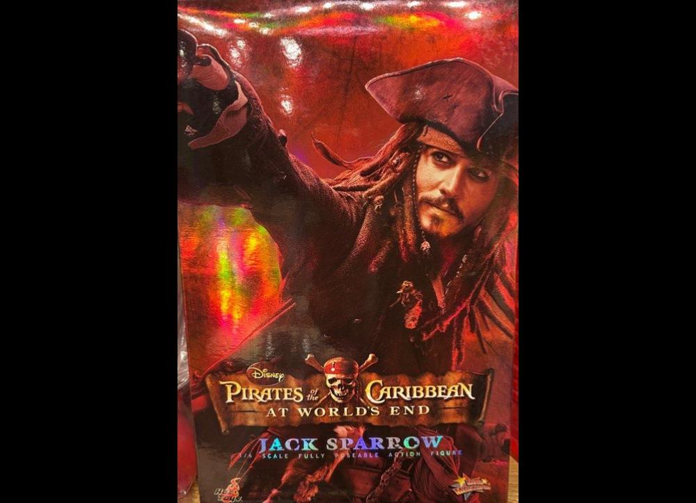 Hot Toys MMS42 Pirates Of The Caribbean At World's End 1/6 Jack Sparrow
