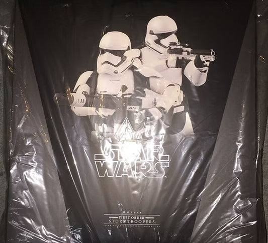 Hot Toys MMS319 STAR WARS: THE FORCE AWAKENS 1/6 FIRST ORDER STORMTROOPERS