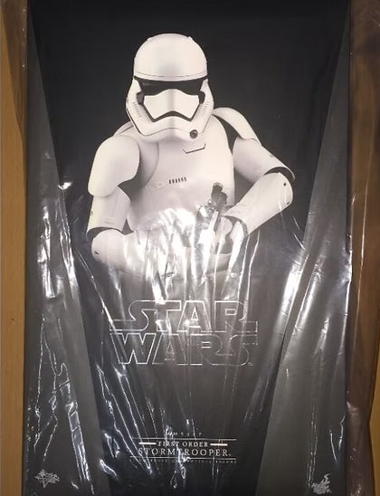Hot Toys MMS317 STAR WARS: THE FORCE AWAKENS 1/6 FIRST ORDER STORMTROOPER