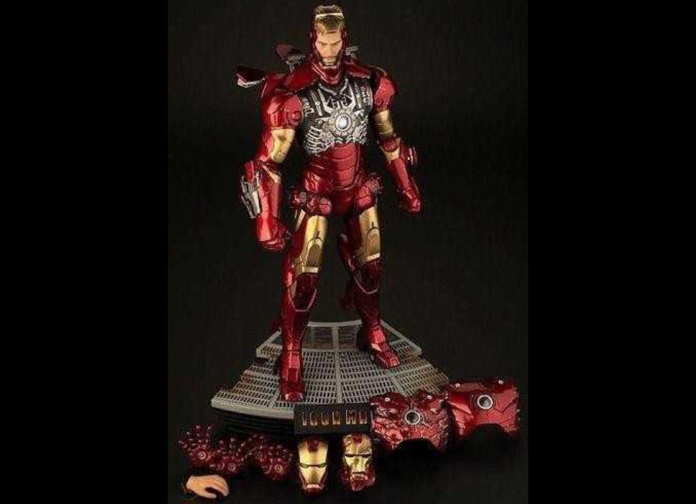 Hot Toys MMS110 IRON MAN 1/6 MARK III (BATTLE DAMAGED VERSION)
