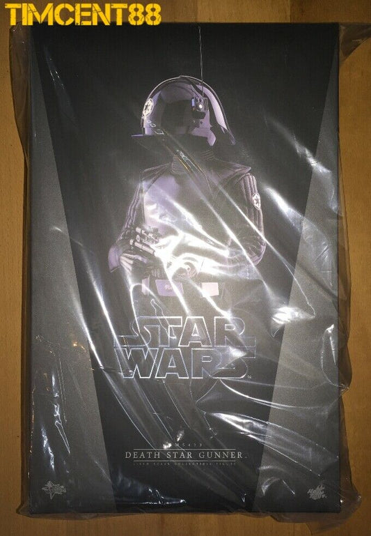 Hot Toys MMS413 STAR WARS IV A NEW HOPE 1/6 DEATH STAR GUNNER