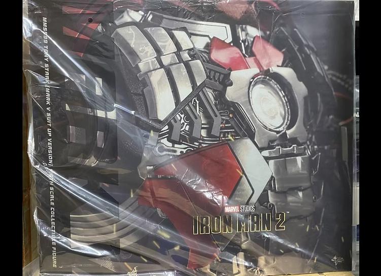 Ready! Hot Toys MMS599 Iron Man 2 1/6 Tony Stark (Mark V Suit up Version)