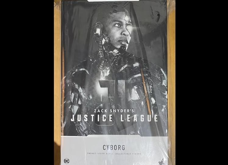 Ready! Hot Toys TMS057 ZACK SNYDER'S JUSTICE LEAGUE 1/6 CYBORG Regular