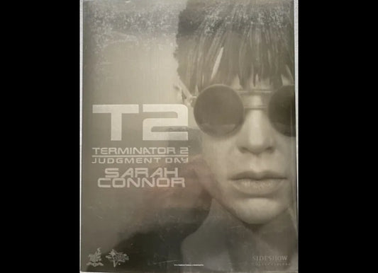 Hot Toys MMS119 TERMINATOR 2 1/6 SARAH CONNOR
