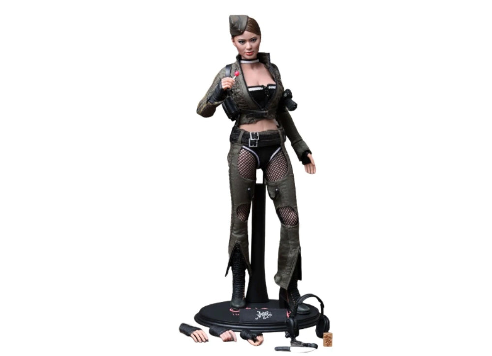 Ready! Hot Toys MMS158 SUCKER PUNCH 1/6 AMBER
