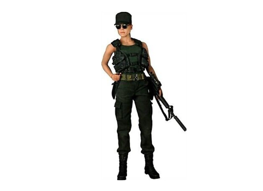 Hot Toys MMS119 TERMINATOR 2 1/6 SARAH CONNOR