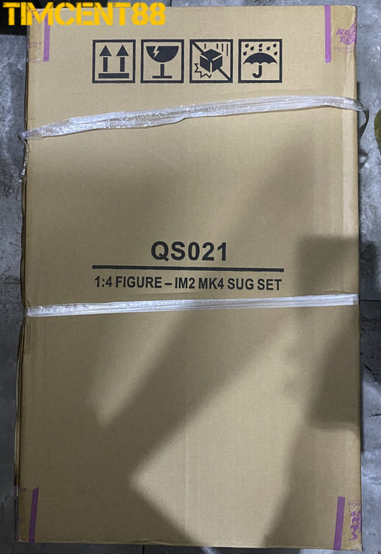 Ready! Hot Toys QS021 IRON MAN 2 1/4 IRON MAN MARK IV WITH SUIT-UP GANTRY