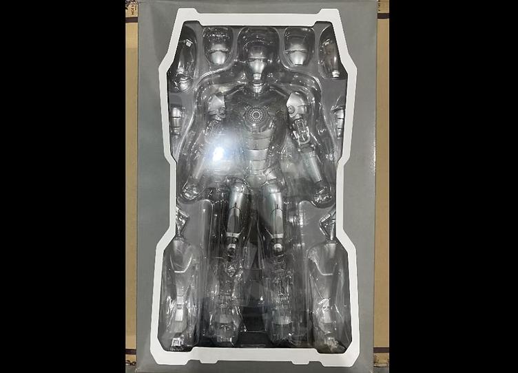 Unused Hot Toys MMS150 1/6 Mark II Armor Unleashed Normal Edition Non-refundable