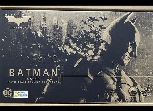 Ready! Hot Toys QS019 THE DARK KNIGHT TRILOGY 1/4 BATMAN Regular Edition