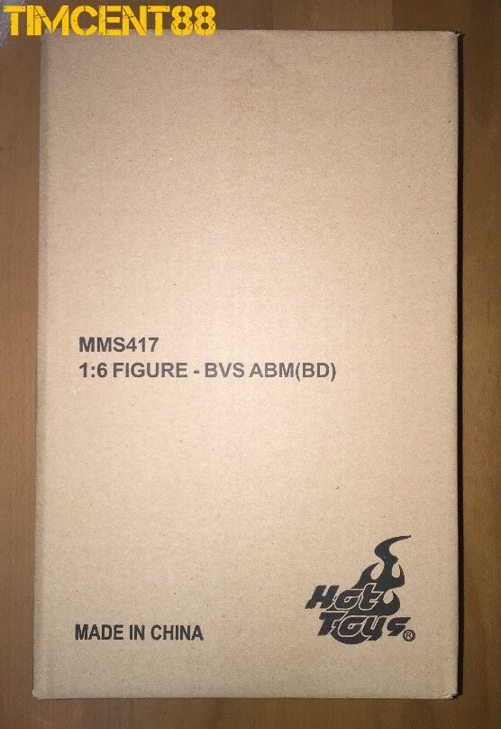 Hot Toys MMS417 BATMAN V SUPERMAN 1/6 ARMORED BATMAN (BATTLE DAMAGED VERSION)